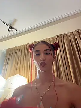 Chat XXX en directo de VixenRosse