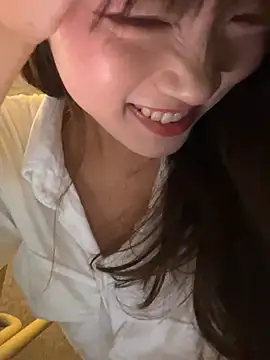 yueyuegirl 网络视讯表演