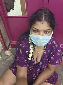 tamil-kamakanni's Live XXX Chat