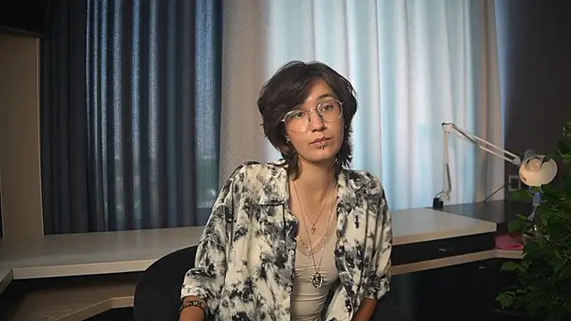 XXX chat uživo modela AnnettBeliles
