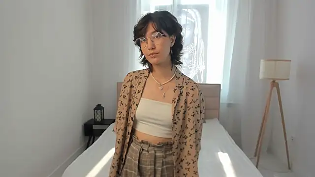 AnnettBeliles Show in webcam