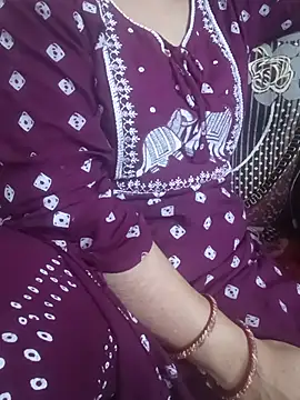 Gujjubhabhi_69のライブXXXチャット