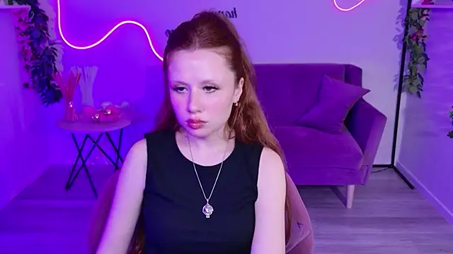 دردشة AuroraBabyDoll الجنسية المباشرة