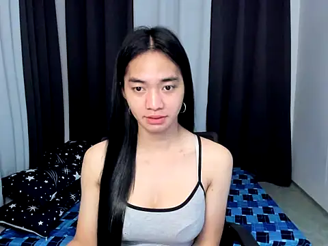 AsianPetiteMarian 在線直播表演