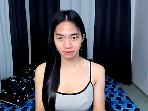 AsianPetiteMarian 网络视讯表演
