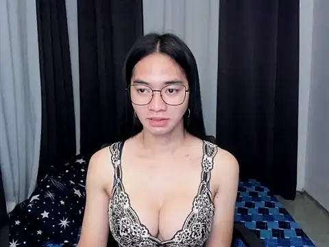 AsianPetiteMarian: вебкам-шоу