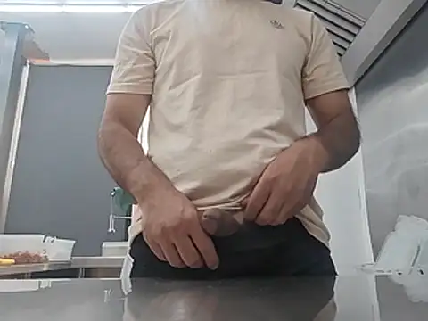 brownskinbull1 – webcam-show