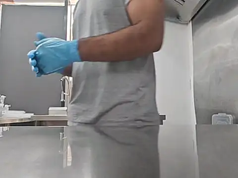 הופעת וובקאם של brownskinbull1