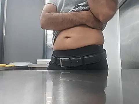 brownskinbull1 Show in webcam