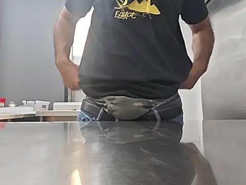 brownskinbull1 – webcam-show