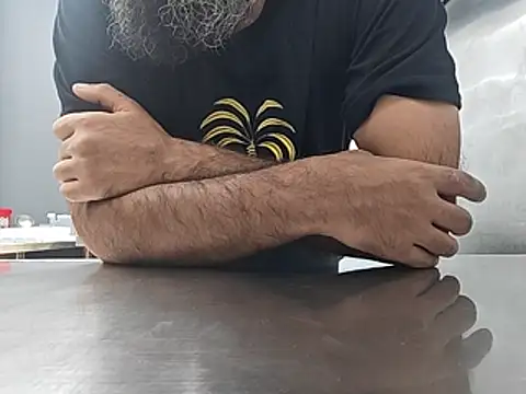 brownskinbull1 网络视讯表演
