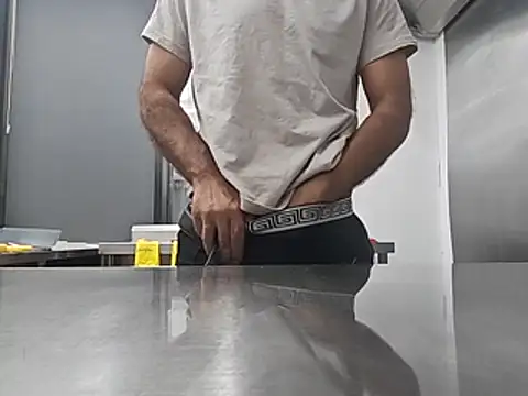 brownskinbull1 Show Webcam
