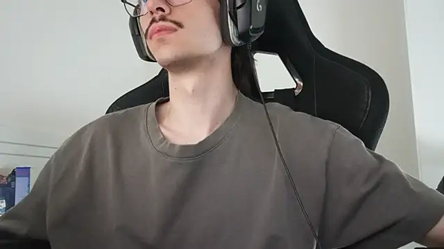 gabrielNovin17cmn Webbikameraesitys