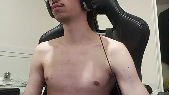 gabrielNovin17cm's Webcam Show