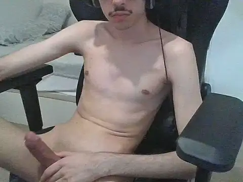 Show de gabrielNovin17cm na webcam