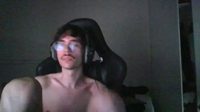 Show de gabrielNovin17cm na webcam
