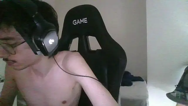 Show de gabrielNovin17cm na webcam