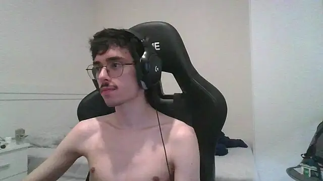 gabrielNovin17cm Show in webcam