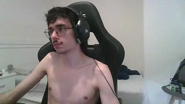 Show de gabrielNovin17cm na webcam
