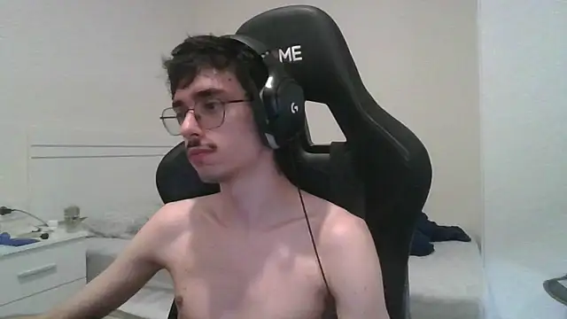 gabrielNovin17cm's Webcam Show