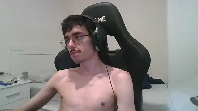 gabrielNovin17cm webkamerás műsora