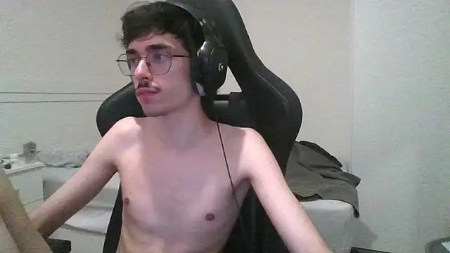 Show de gabrielNovin17cm na webcam