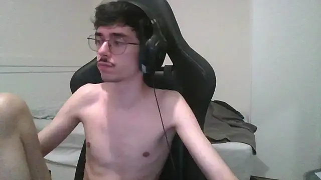 Show de gabrielNovin17cm na webcam