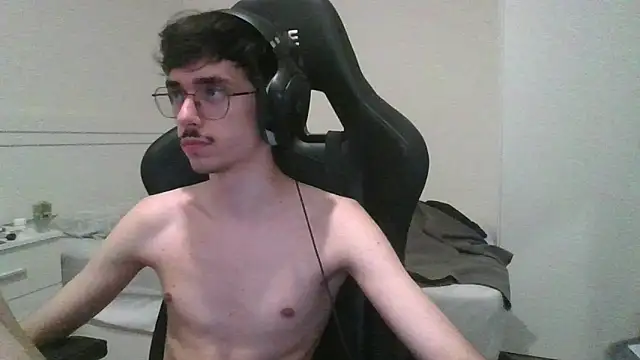 Show de gabrielNovin17cm na webcam