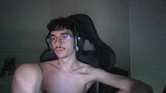 Show de gabrielNovin17cm na webcam