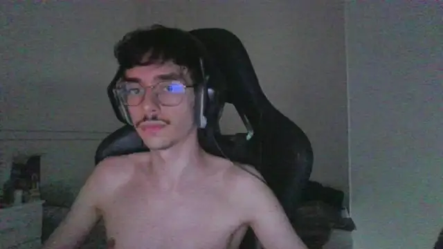 Show de gabrielNovin17cm na webcam