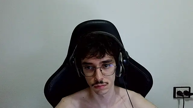Show de gabrielNovin17cm na webcam