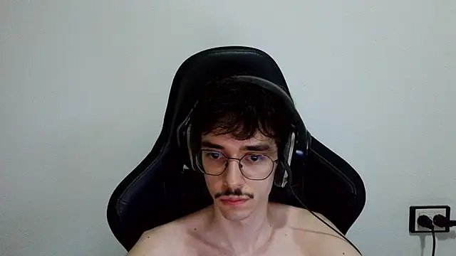gabrielNovin17cm's Webcam Show