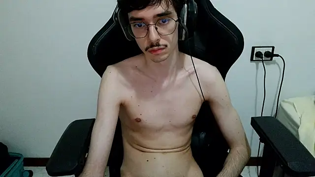 Show de gabrielNovin17cm na webcam