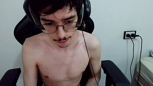 gabrielNovin17cm webkamerás műsora
