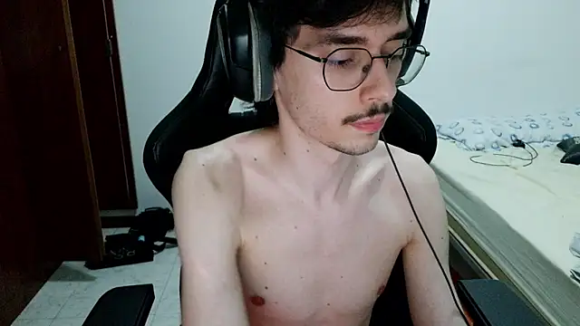 Show de gabrielNovin17cm na webcam
