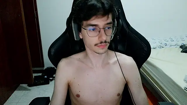 Show de gabrielNovin17cm na webcam