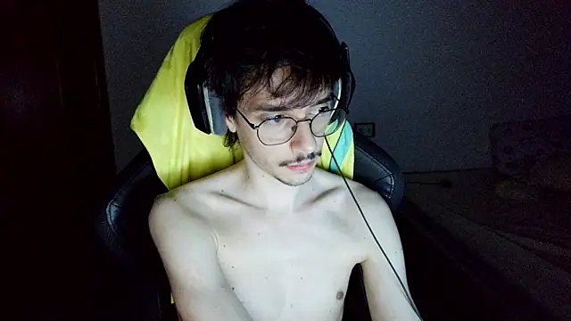Show de gabrielNovin17cm na webcam