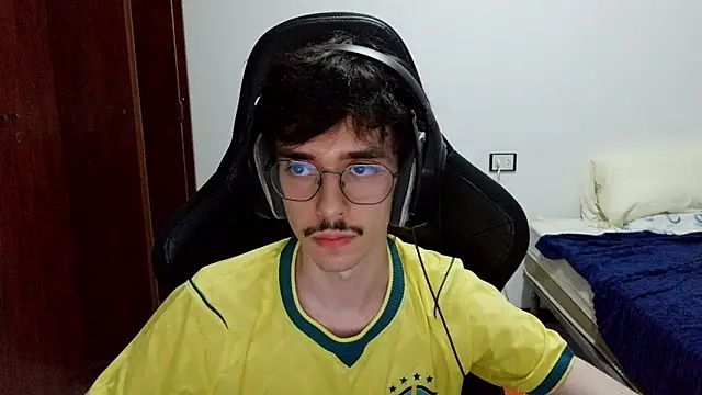 Show modela gabrielNovin17cm na web-kameri