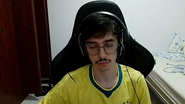 gabrielNovin17cm webkamerás műsora