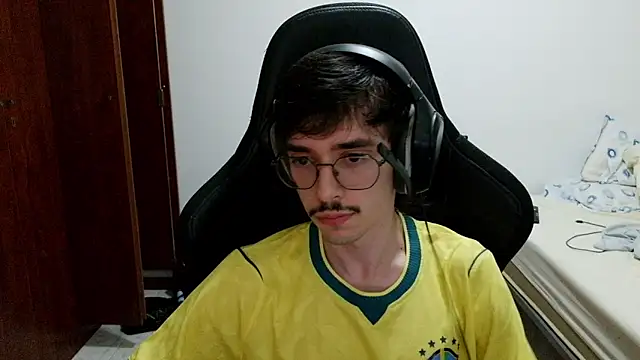 gabrielNovin17cm's Webcam Show