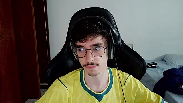 gabrielNovin17cmn Webbikameraesitys