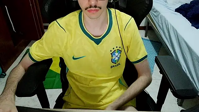 Show de gabrielNovin17cm na webcam