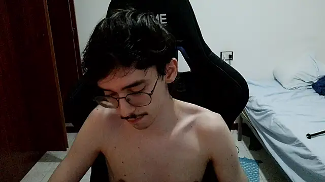 Show de gabrielNovin17cm na webcam