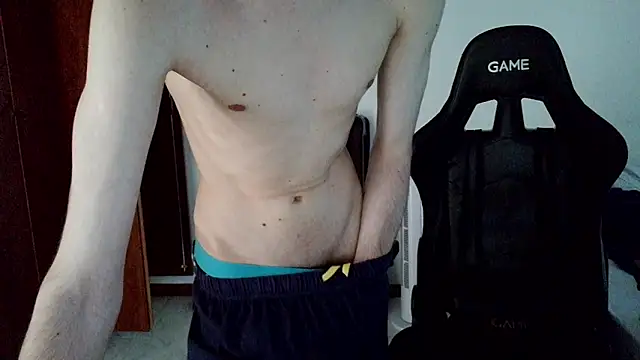 gabrielNovin17cm webkamerás műsora