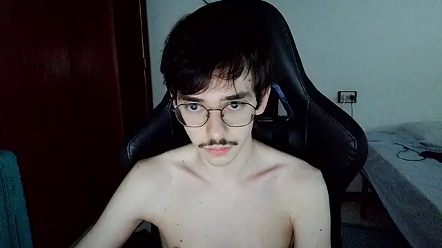 Show de gabrielNovin17cm na webcam