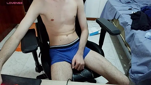 Show de gabrielNovin17cm na webcam