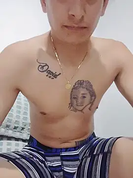 Tiger_cryad Webcam show