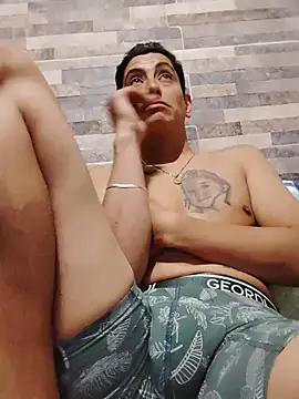 Tiger_cryad Webcam show