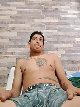Show modela Tiger_cryad na web-kameri