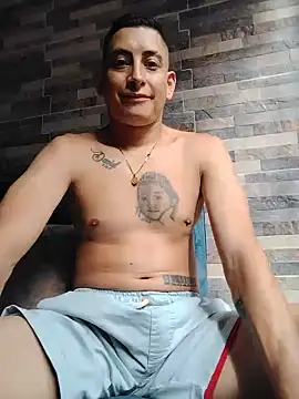 Tiger_cryad Webcam Show